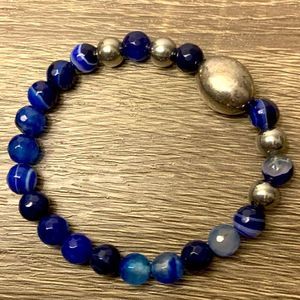 Agate blue bead stretch bracelet w/ sterling silver & stainless steel accents